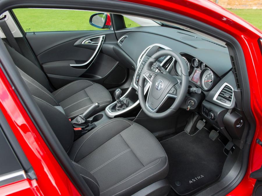  Vauxhall Astra SRI Turbo 2012 года  (фото 4 из 21)